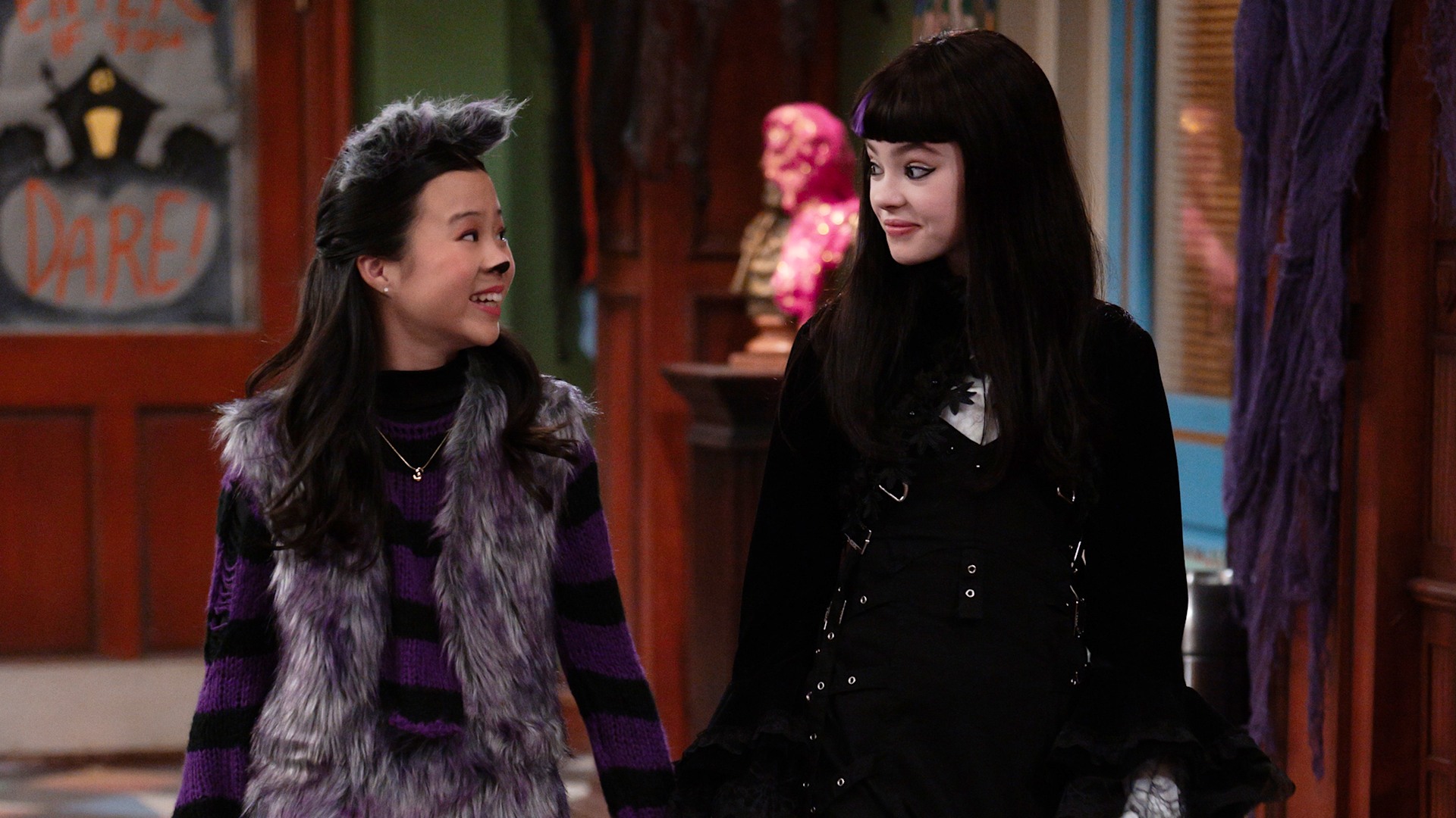 Watch Vampirina: Teenage Vampire S1 Episode 7 on Disney+