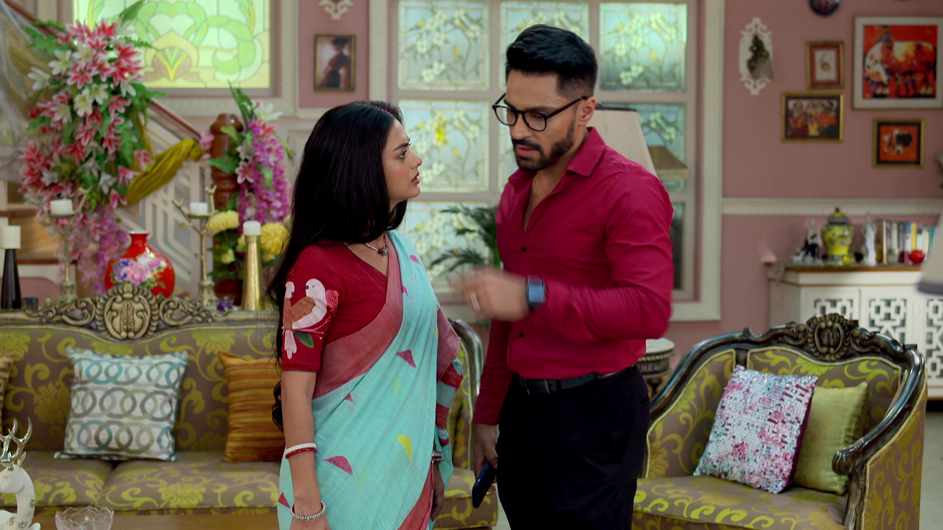 Watch Gaatchora S1 Episode 284 on JioHotstar