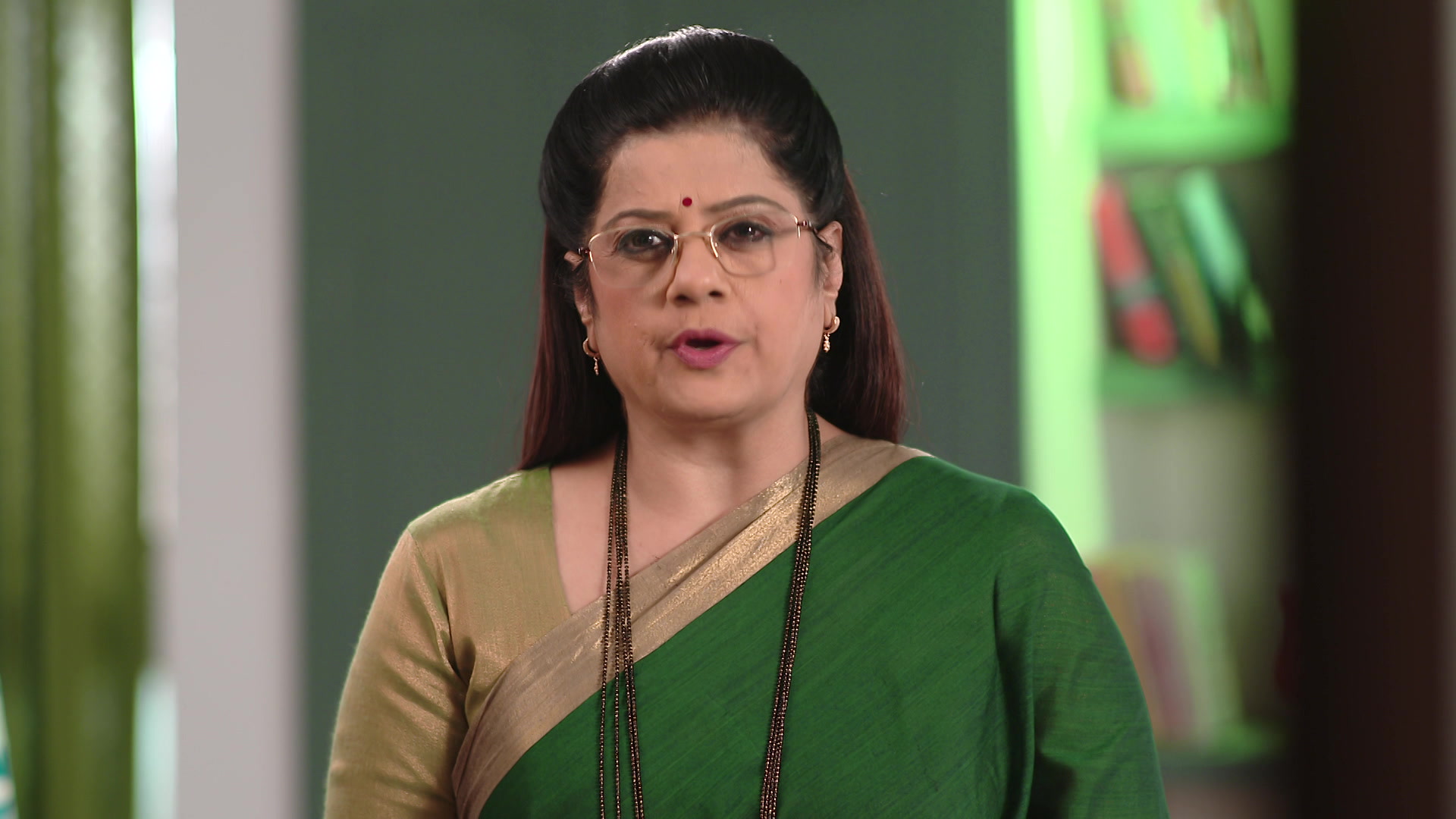 Watch Lakshmichya Pavalani S1 Episode 285 on JioHotstar