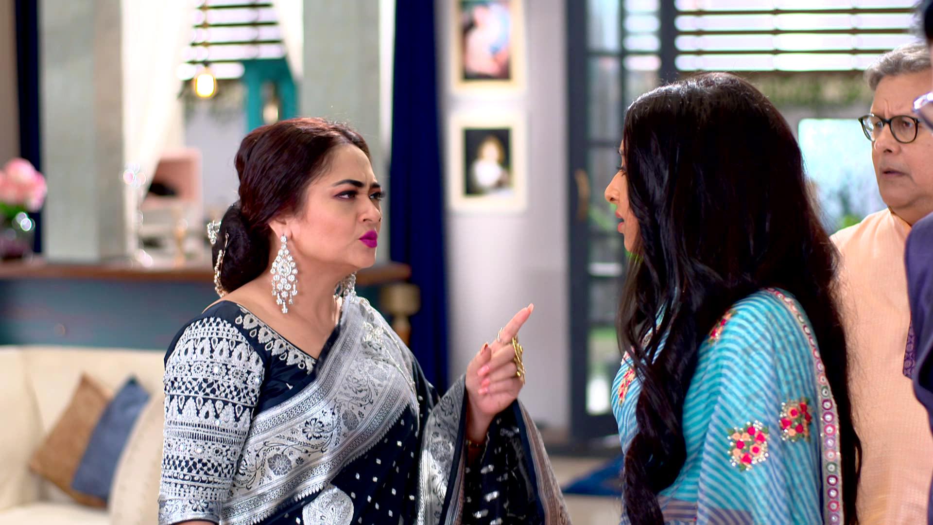 Labonyo Confronts Deepa!