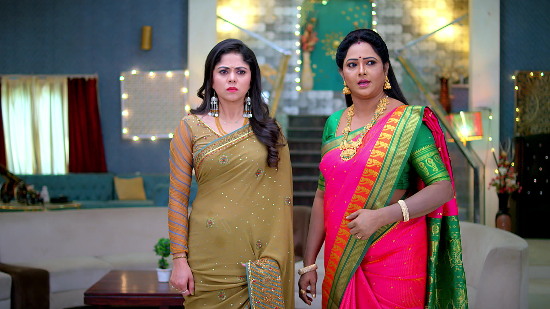 Aparna Confronts Rudrani