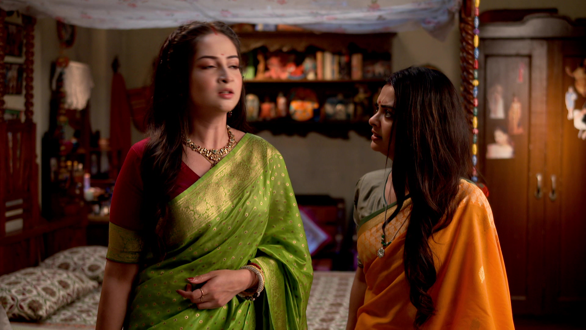 Watch Gaatchora Episode 121 on JioHotstar
