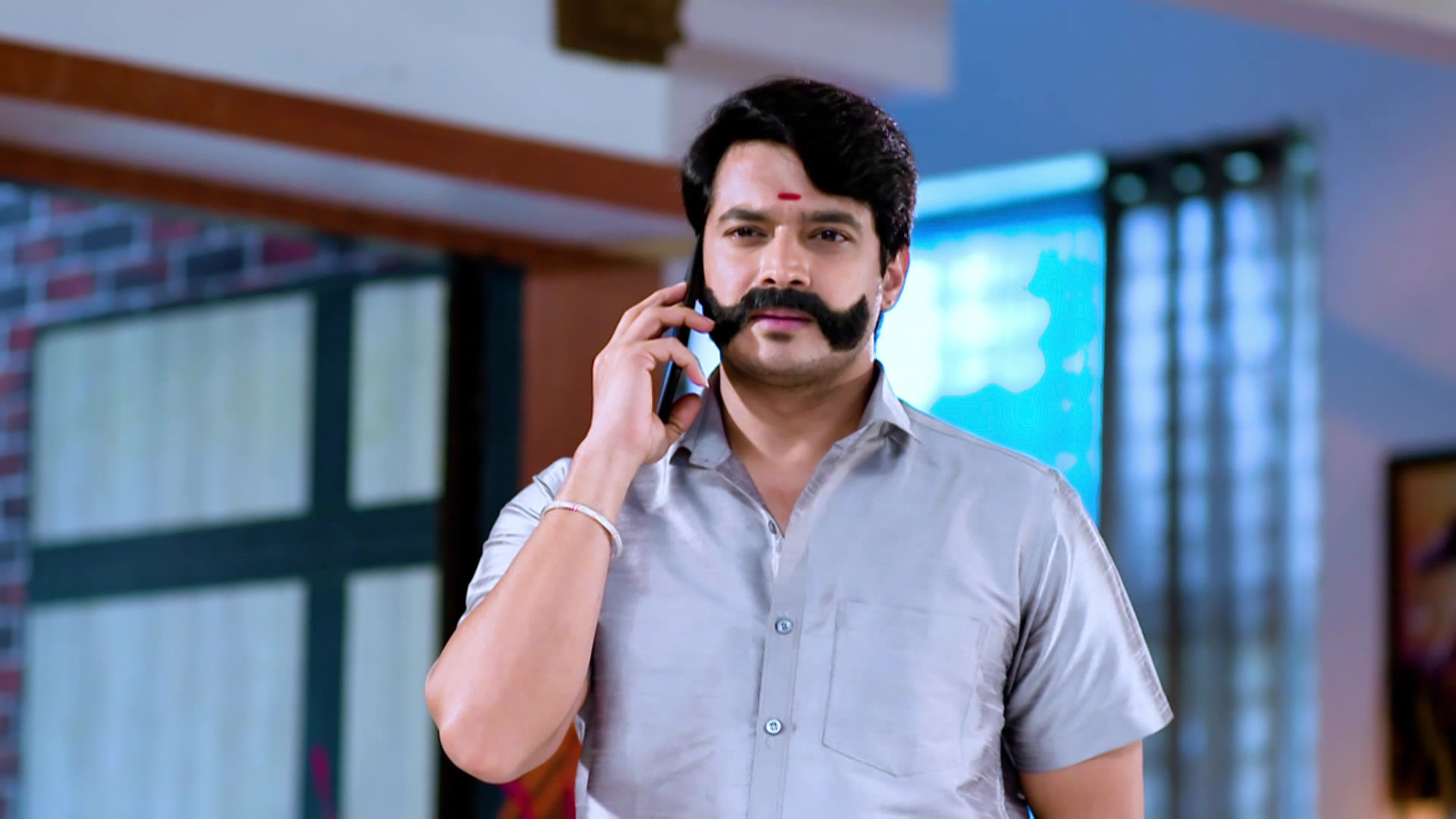 Watch Lakshmi Calls Adi Online