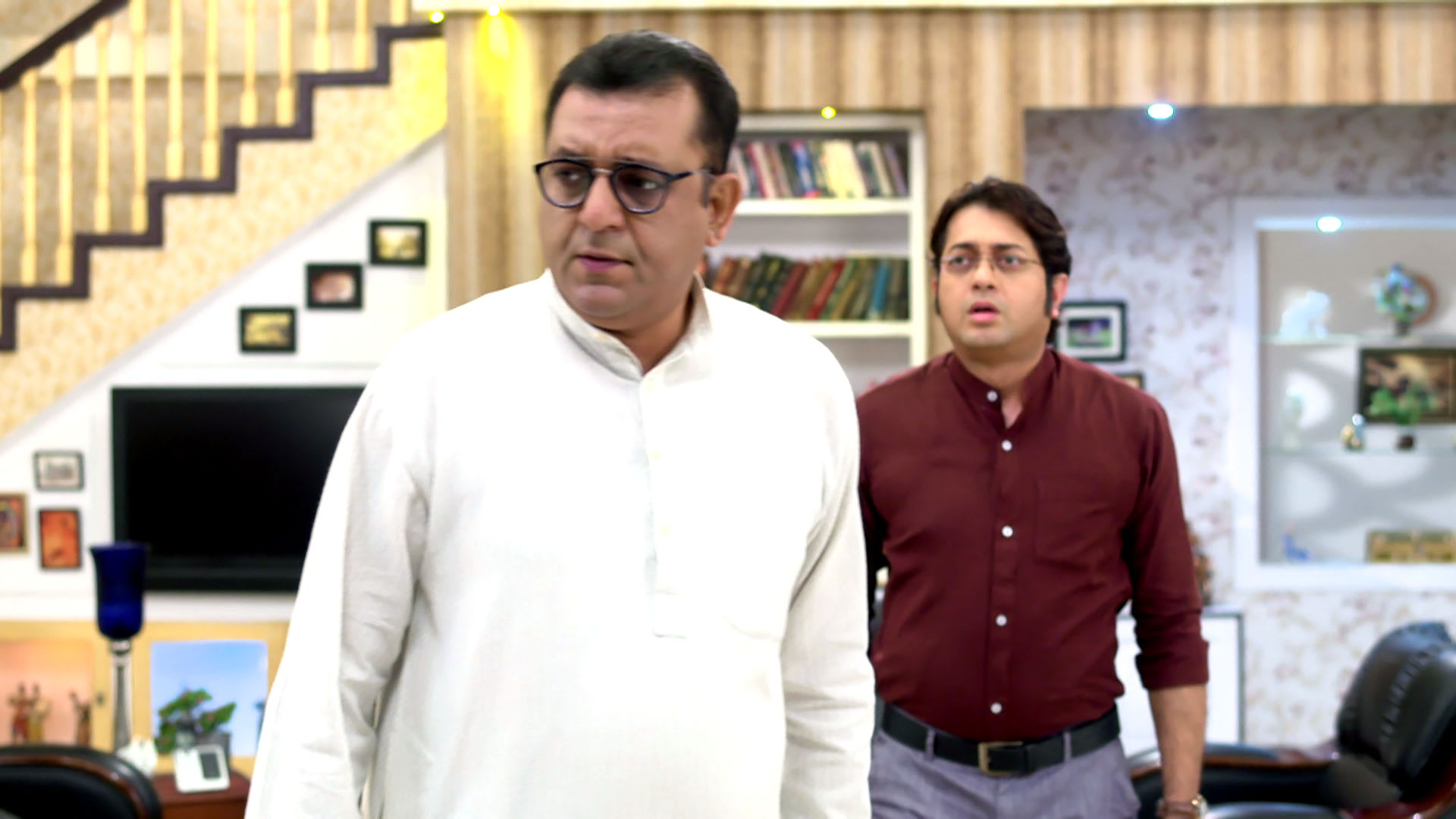 Watch Khelaghor S1 Episode 202 on JioHotstar