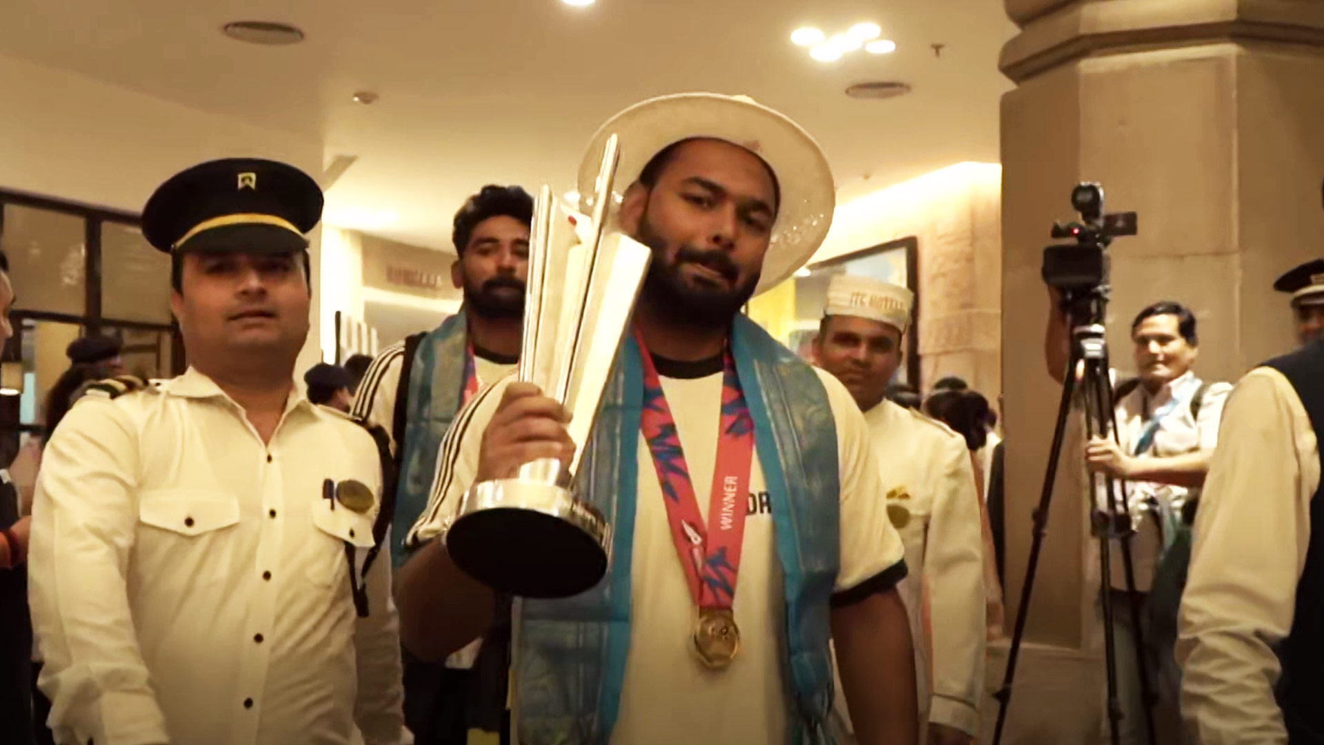 T20 WC Champions India Land in Delhi