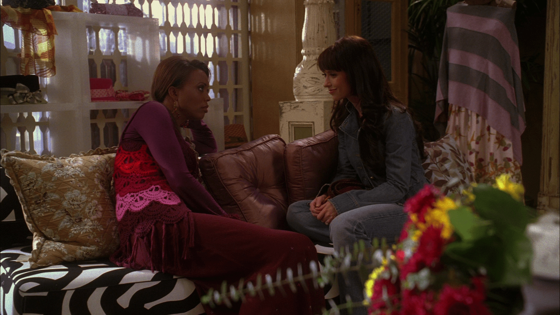 Watch Ghost Whisperer S1 Episode 8 on Disney+