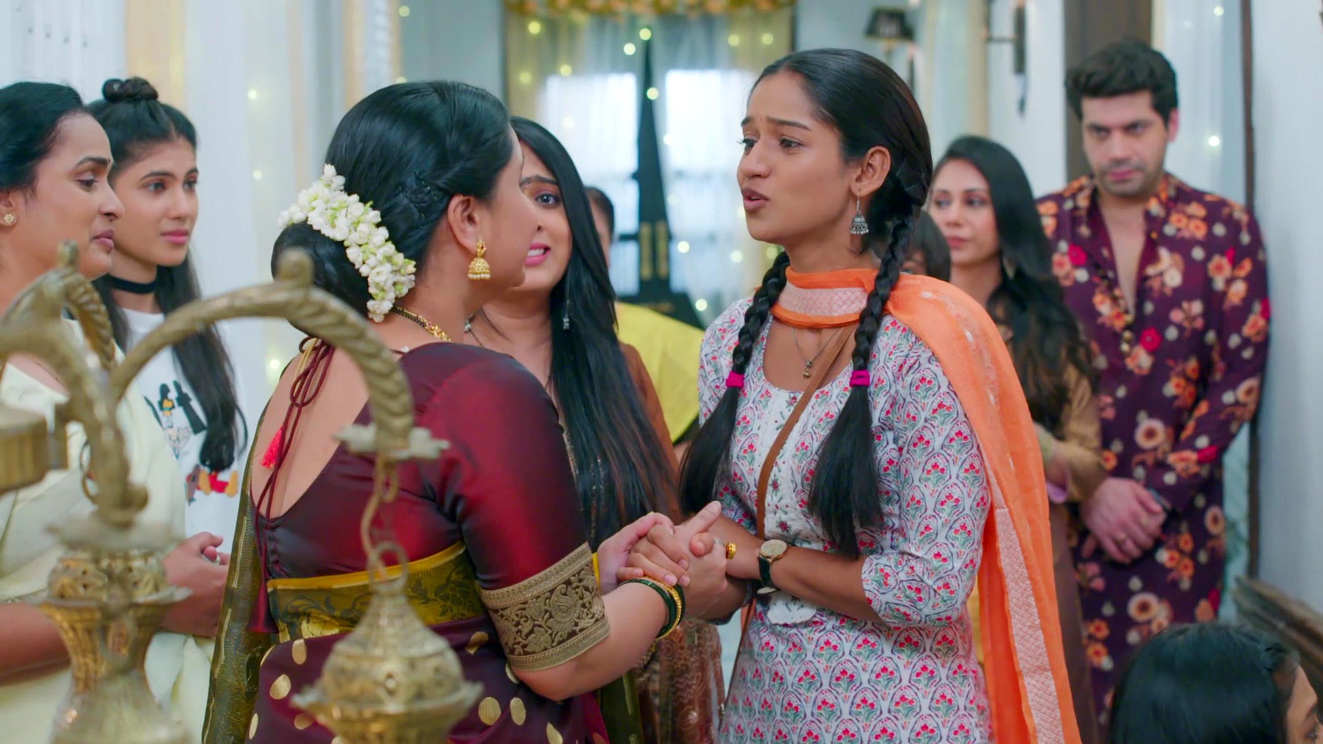 Sajeeri Saves Rhea - JioHotstar