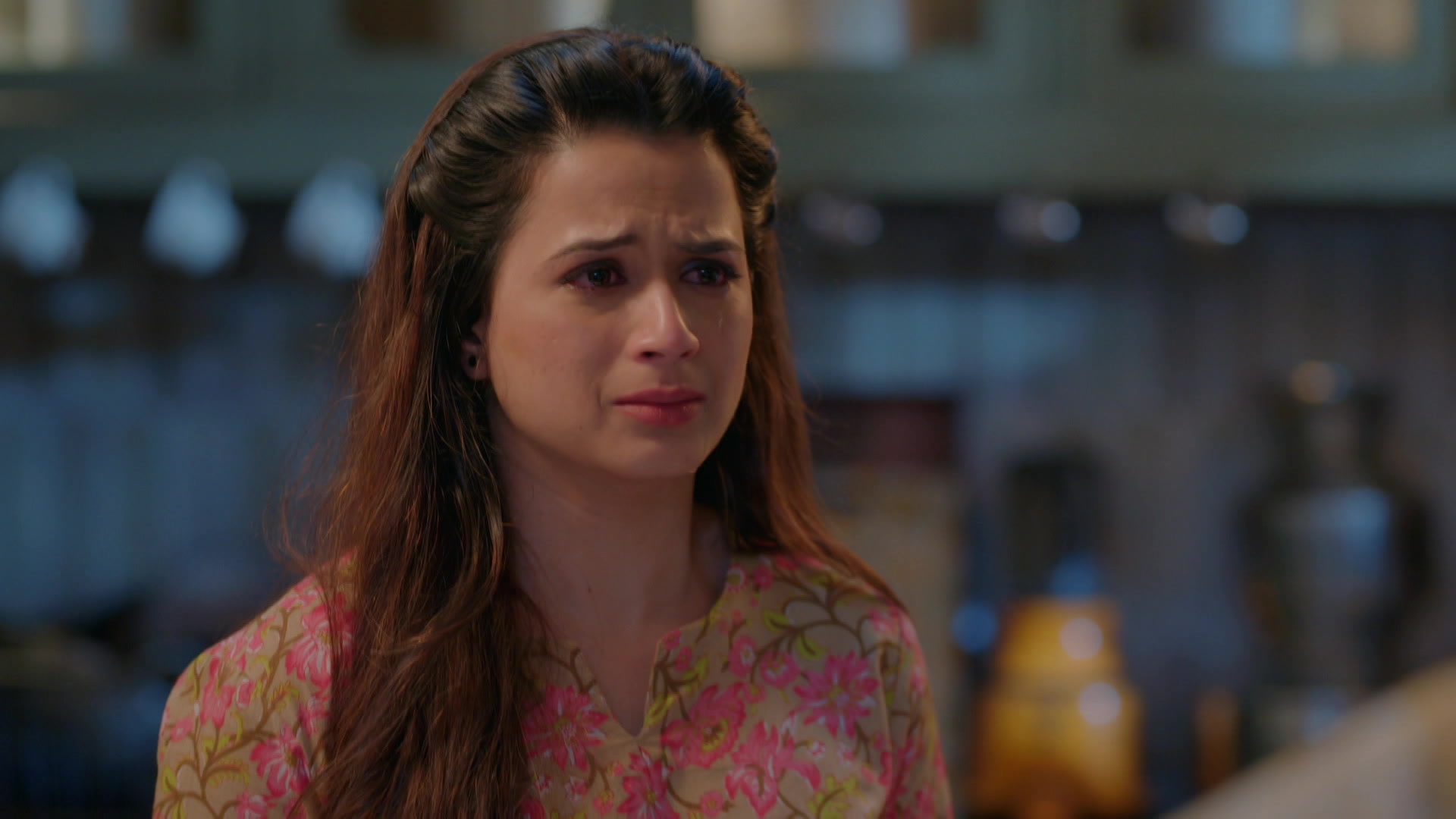 Watch Pathrakhin S1 Episode 12 on JioHotstar