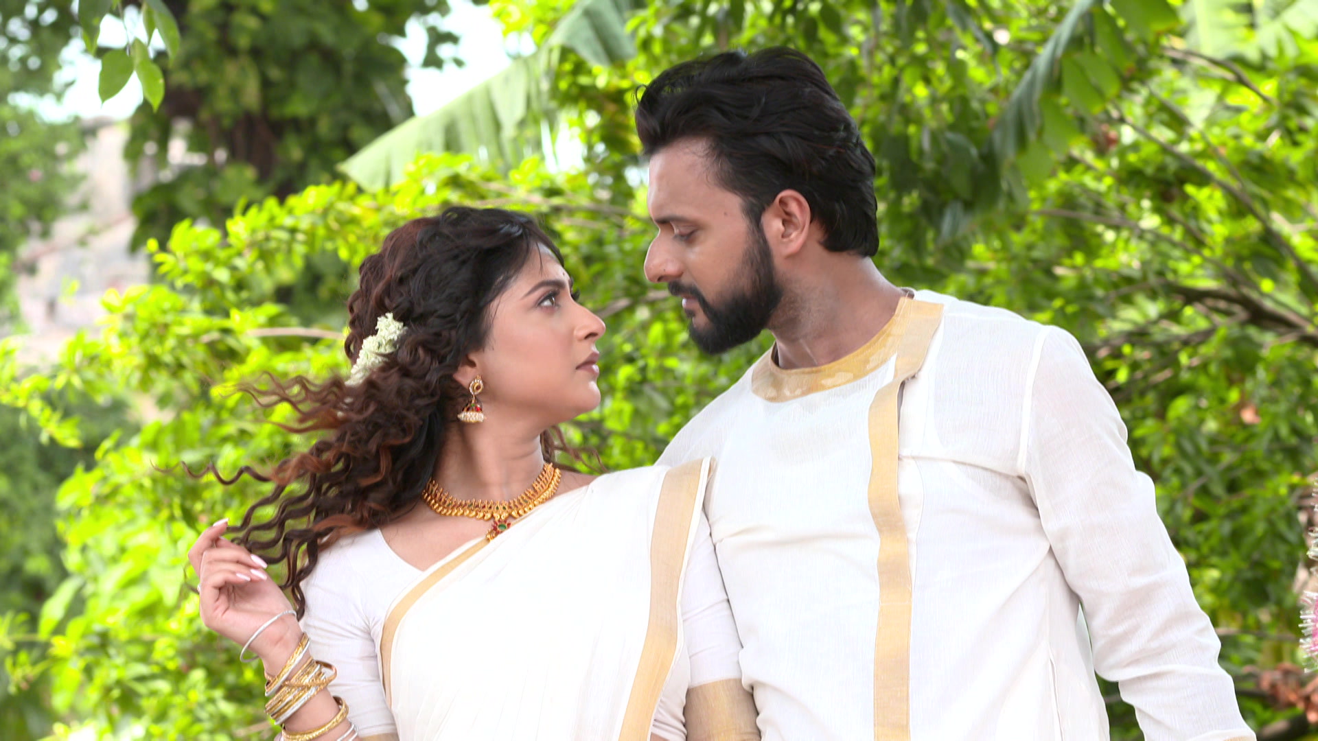 Rudra, Gouri Get Closer