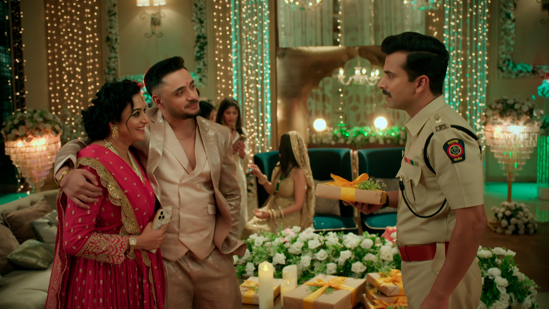 Watch Mannat - Har Khushi Paane Ki S1 Episode 205 on JioHotstar