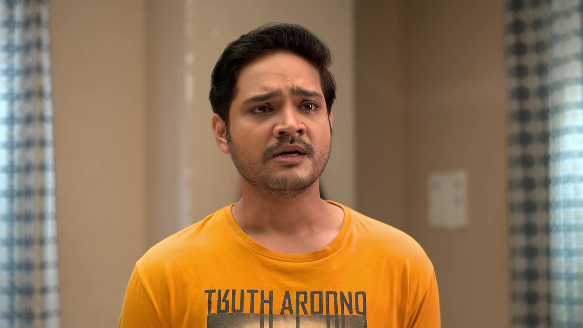 Watch Aai Kuthe Kaay Karte Episode 1425 on Disney+ Hotstar