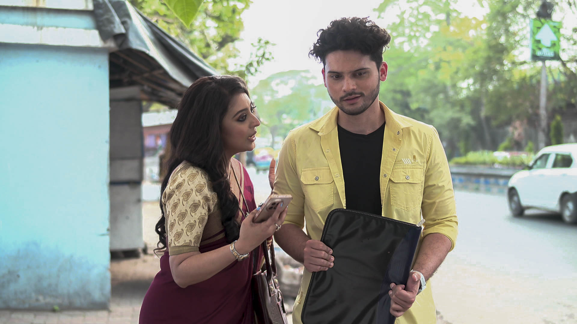 Watch Compass S1 Episode 200 on JioHotstar