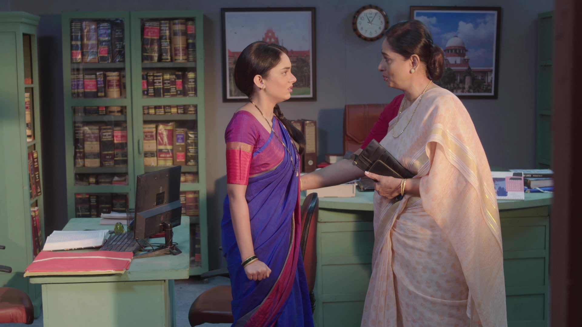 Watch Aboli S1 Episode 297 on JioHotstar
