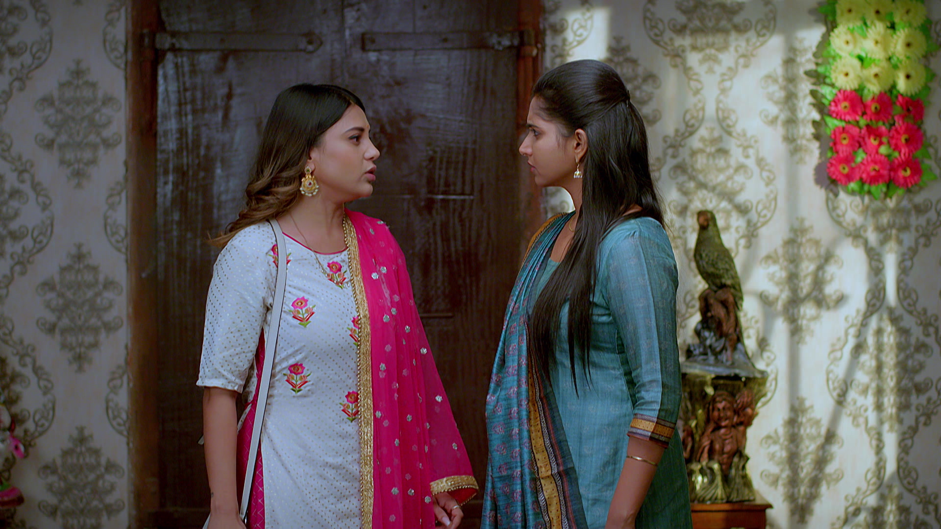 Swapna, Kavya's Argument