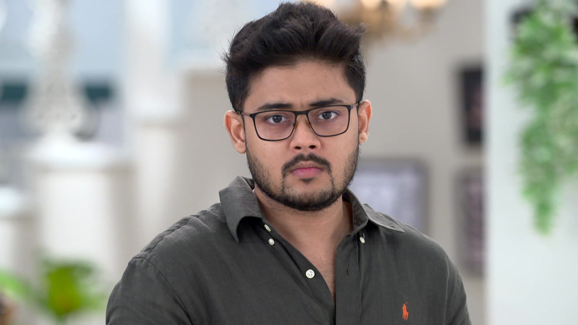 Watch Compass S1 Episode 222 on JioHotstar