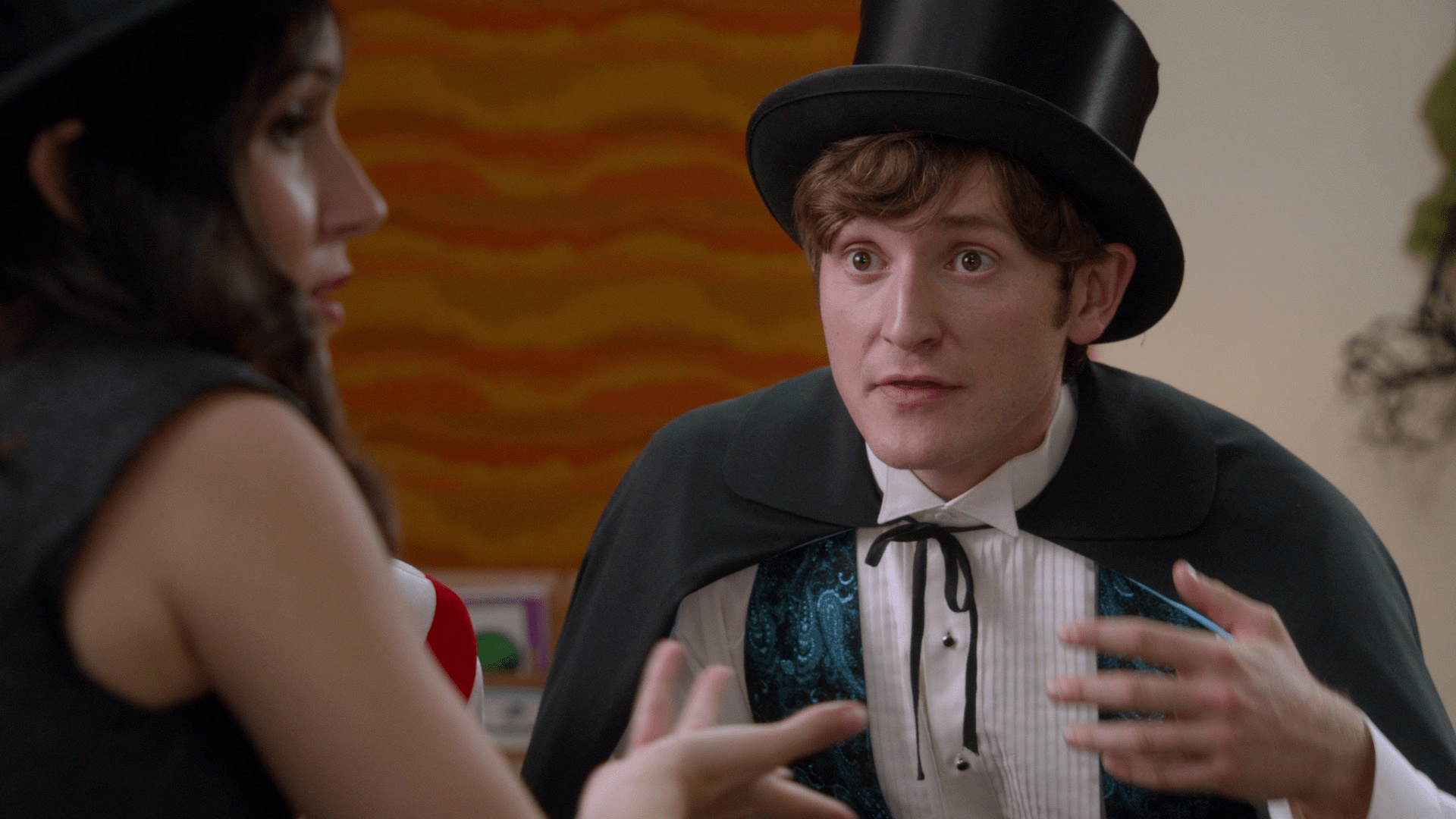 Watch לגדל את הופ Episode 3 on Disney+ Israel | English Spanish ...