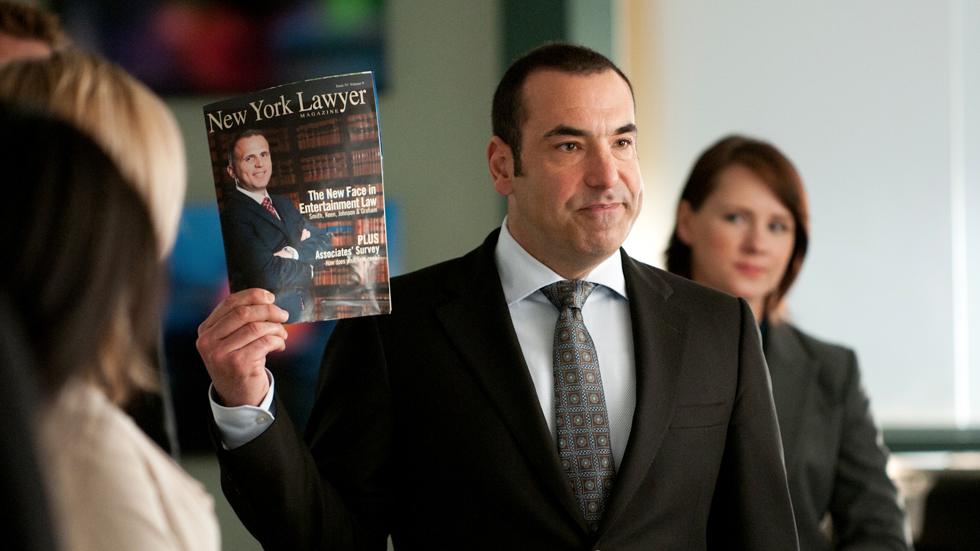 Watch Suits S2 Episode 4 on Disney+