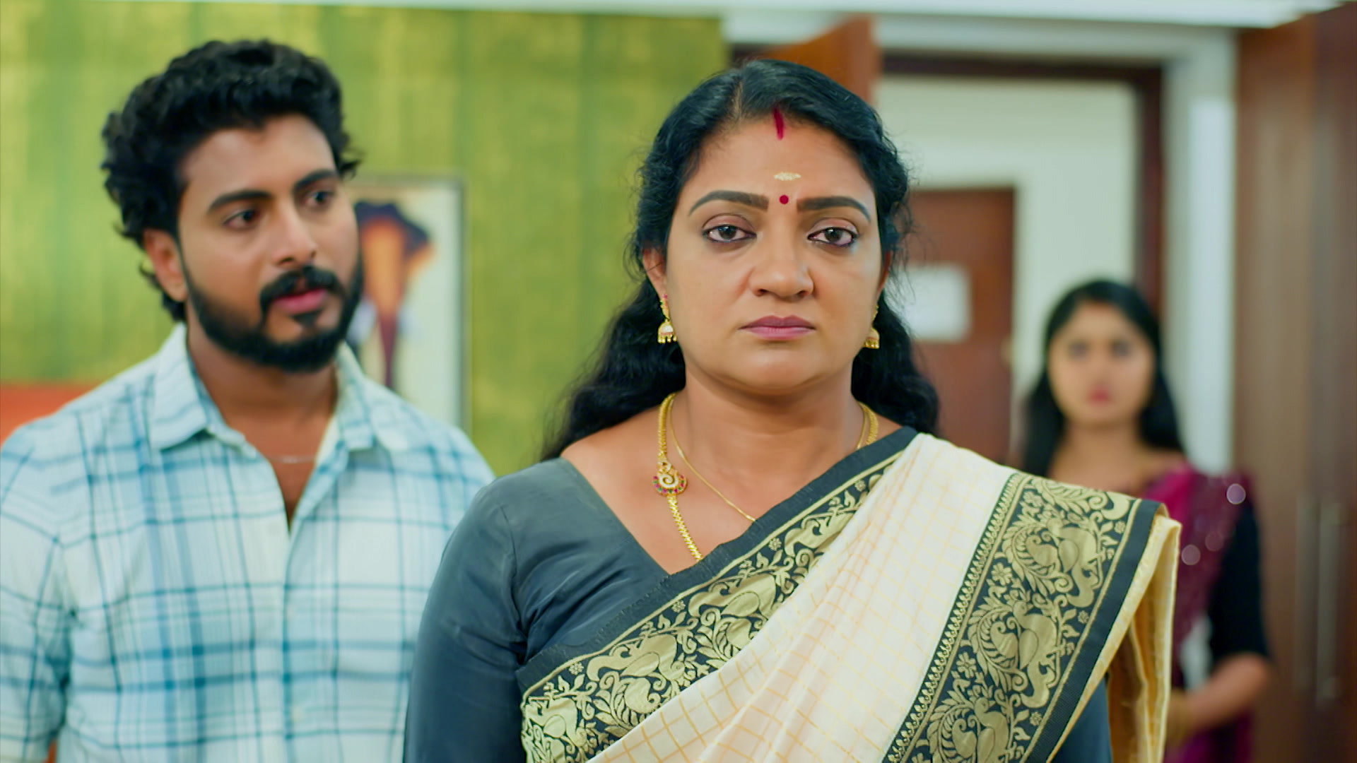 Gomathi Takes a Crucial Decision