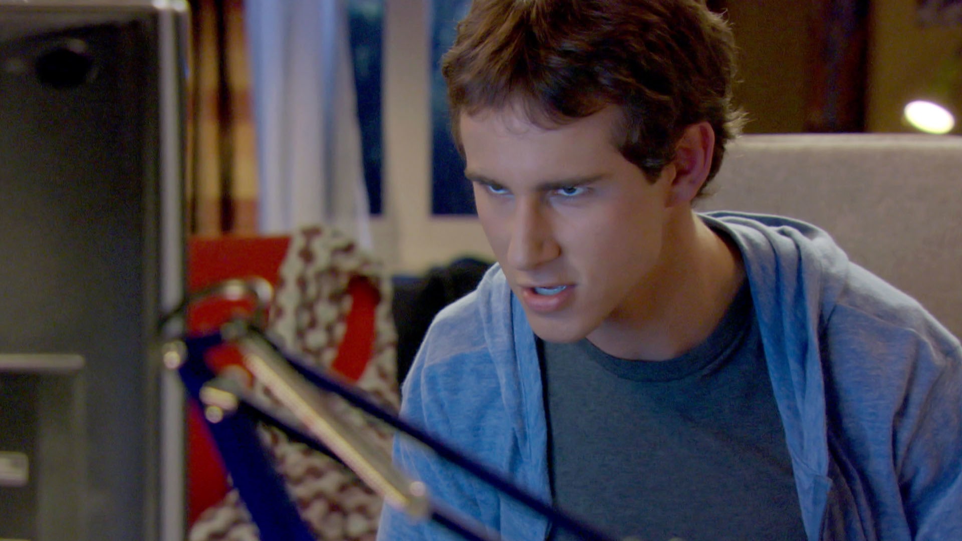 Watch Aaron Stone S1 Episode 15 on Disney+ Hotstar