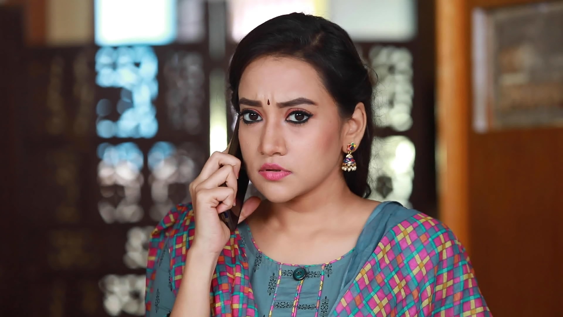 Watch Thaenmozhi B.A - Uratchi Manra Thalaivar S1 Episode 307 on ...