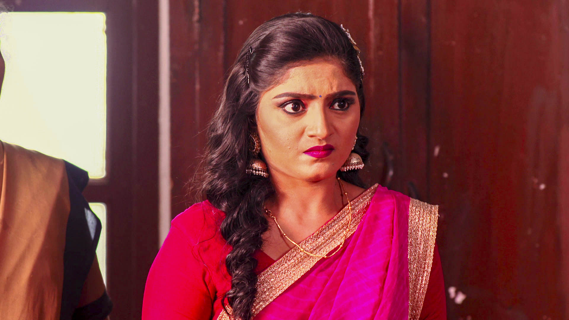 Watch Aboli S1 Episode 313 on JioHotstar