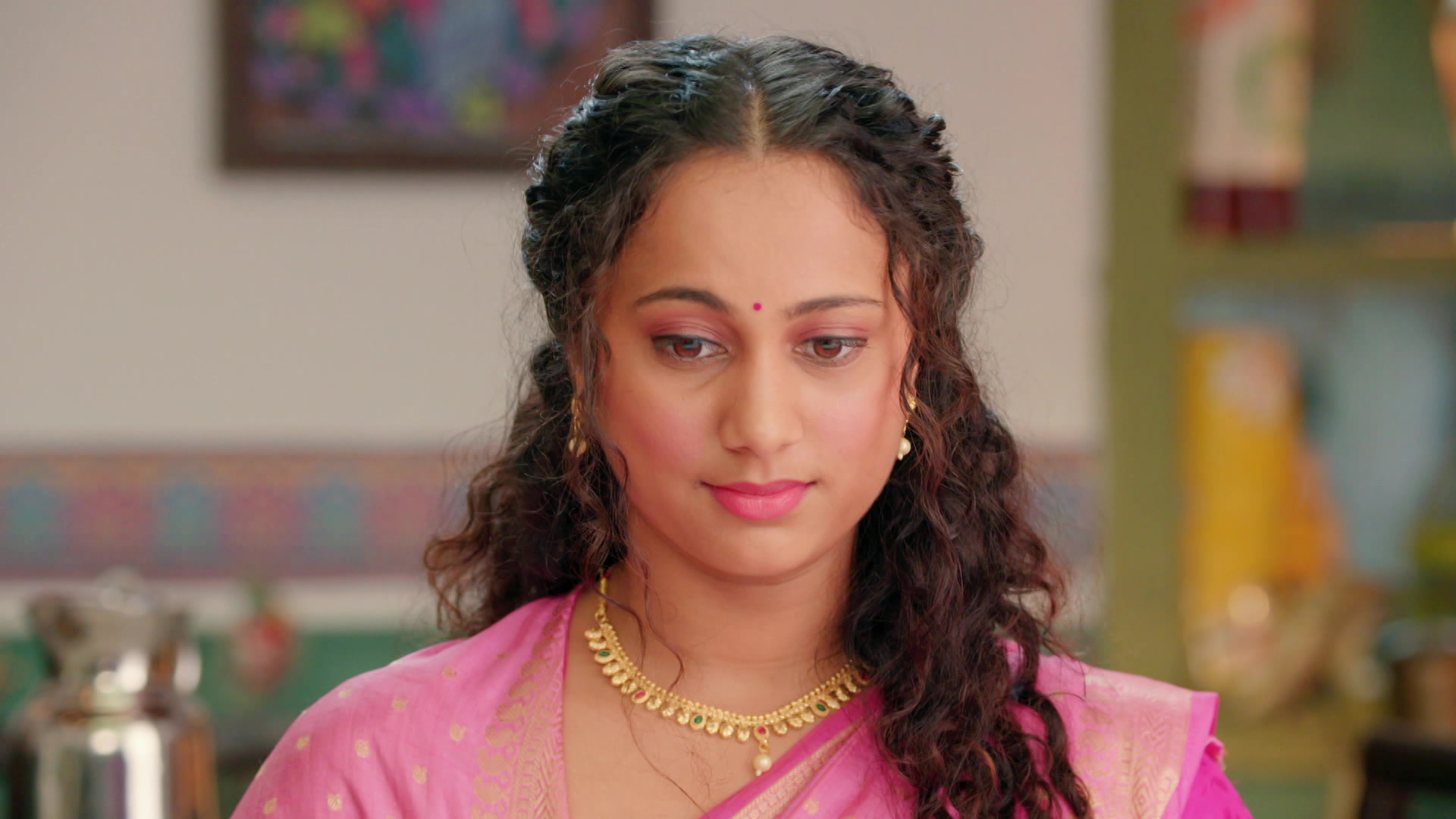 Watch Pathrakhin S1 Episode 15 on JioHotstar