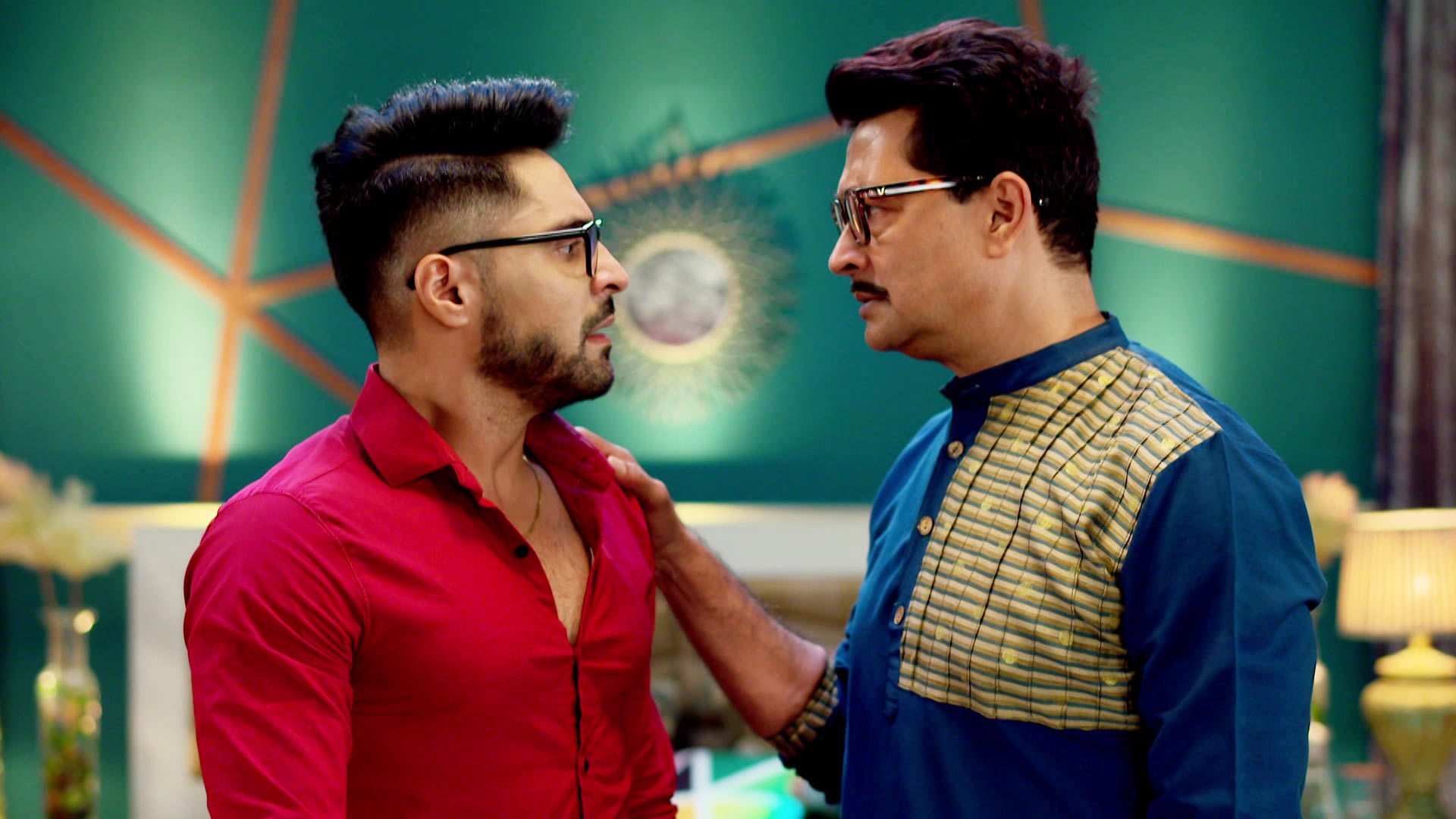 Watch Gaatchora S1 Episode 307 on JioHotstar