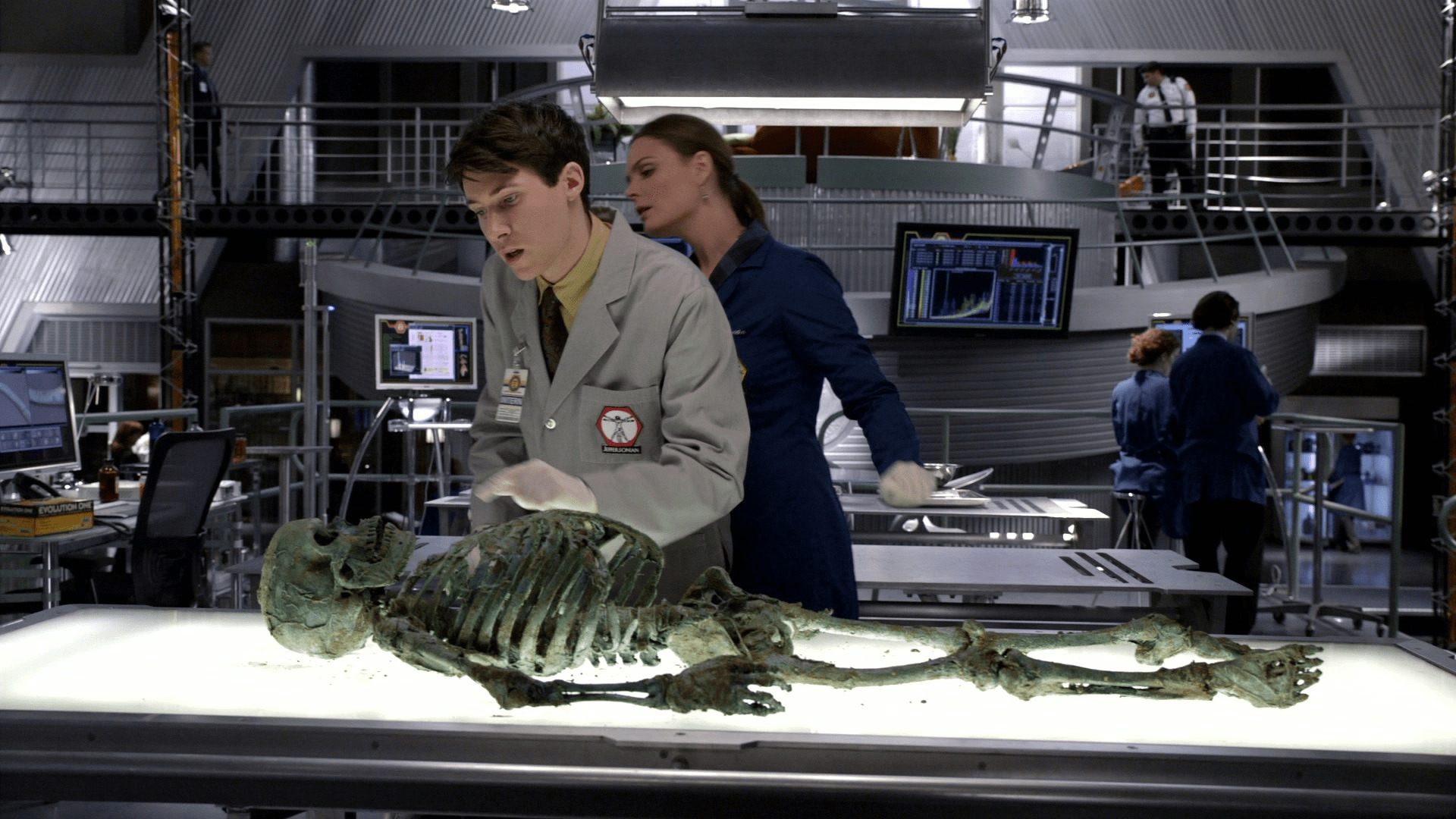 Watch Bones S5 Episode 7 on Disney+ South Africa | English Police/Cop ...