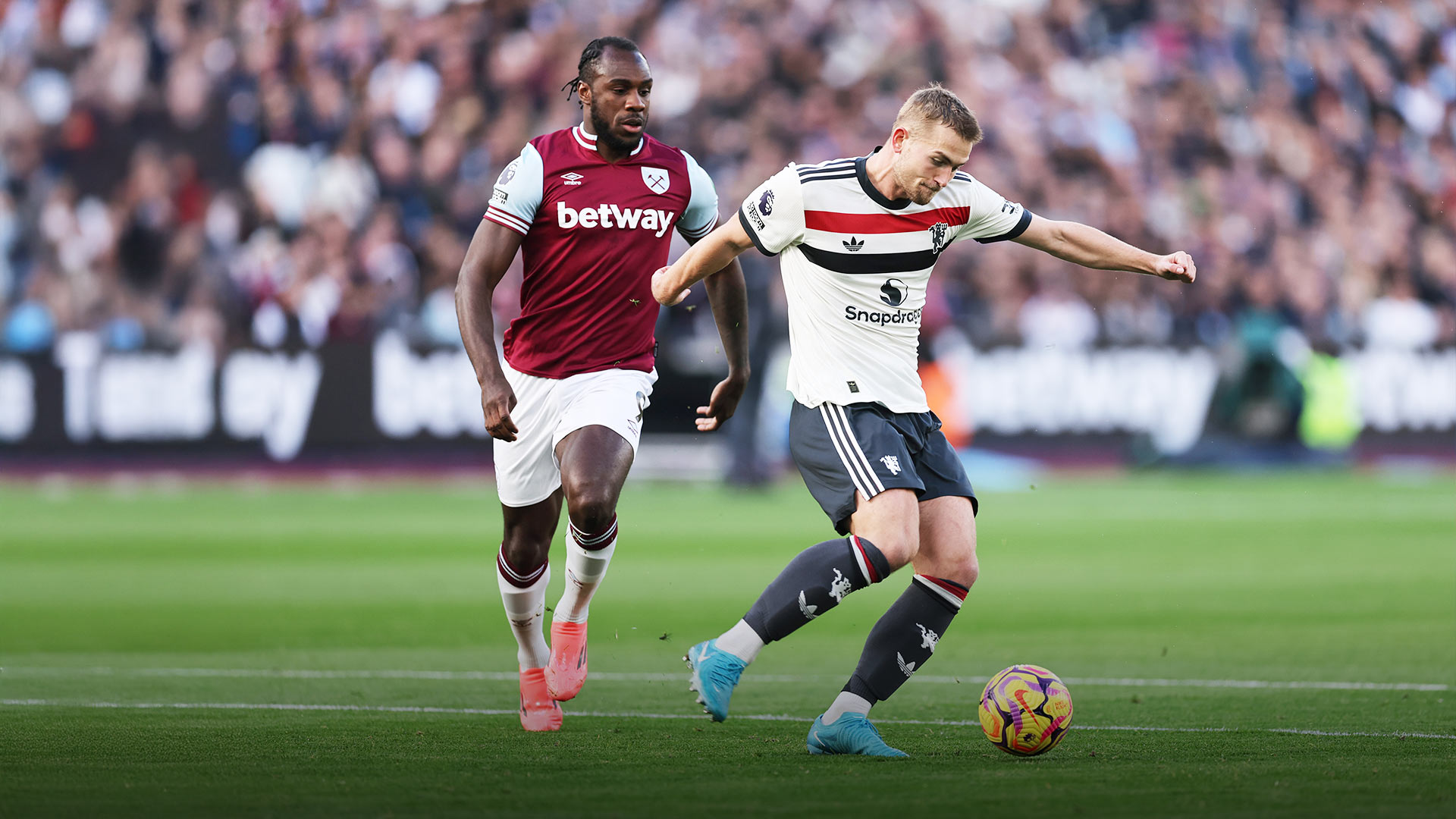 Replay: West Ham vs Manchester United