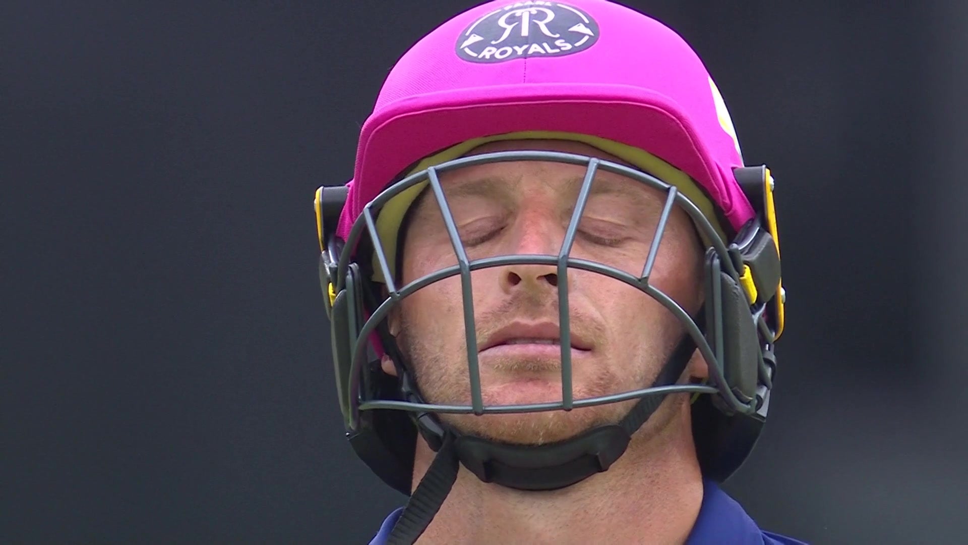 Buttler throws it away off dawson