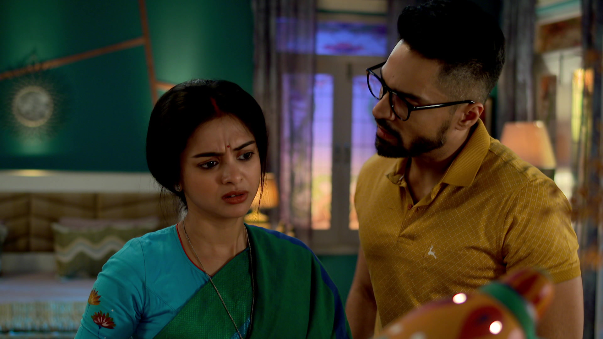 Watch Gaatchora S1 Episode 347 on JioHotstar