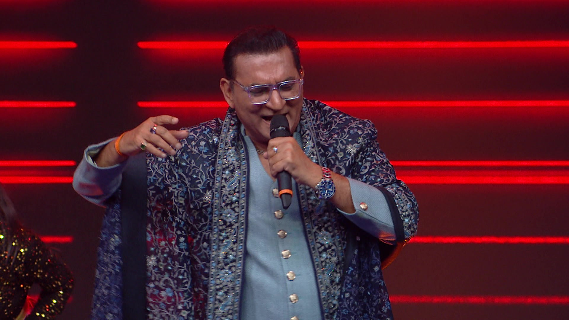 Abhijeet's Opening Performance