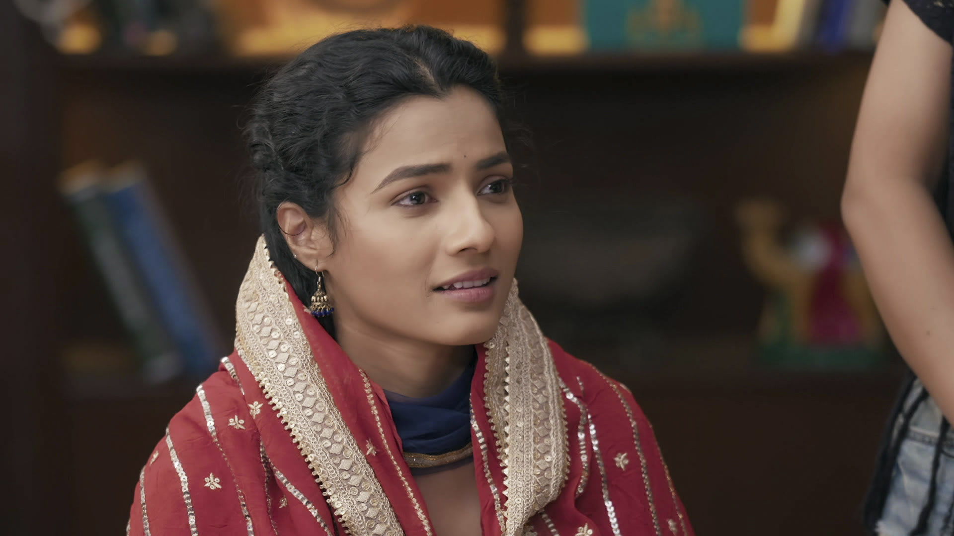 stream-bharati-s-wedding-gift-season-1-episode-1871-bharati-s-wedding