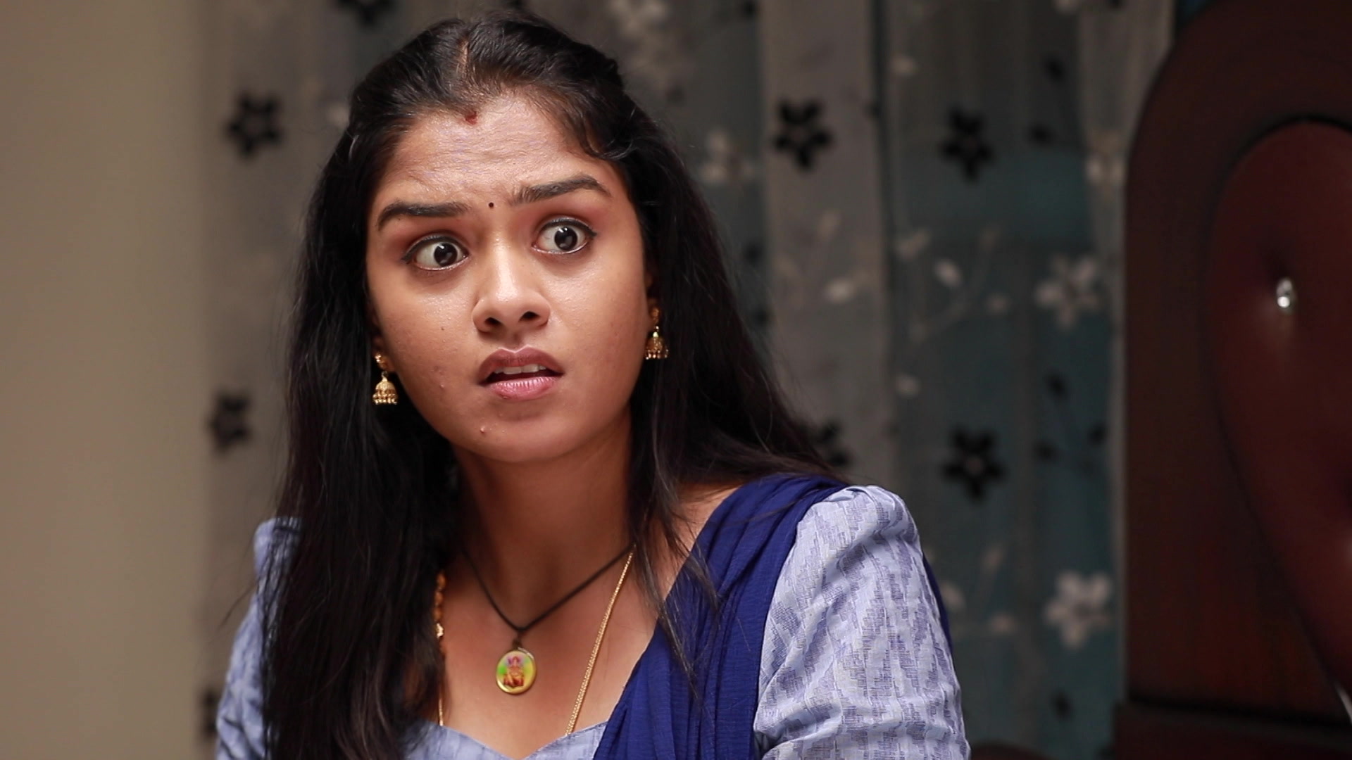 Stream A Shocker for Kaveri Season 4 Episode 378 – A Shocker for Kaveri ...