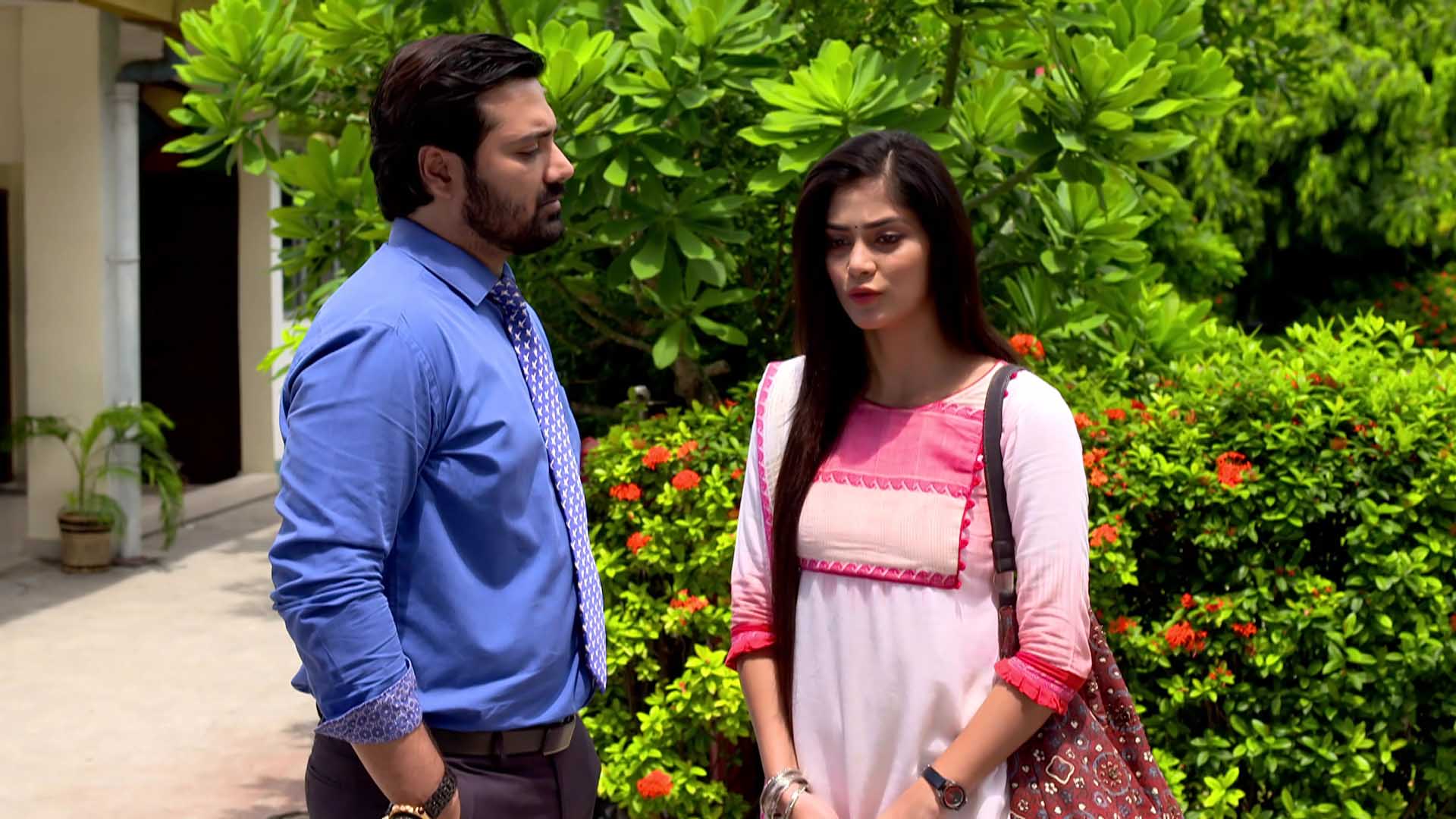 Watch Mohor S1 Episode 199 on JioHotstar