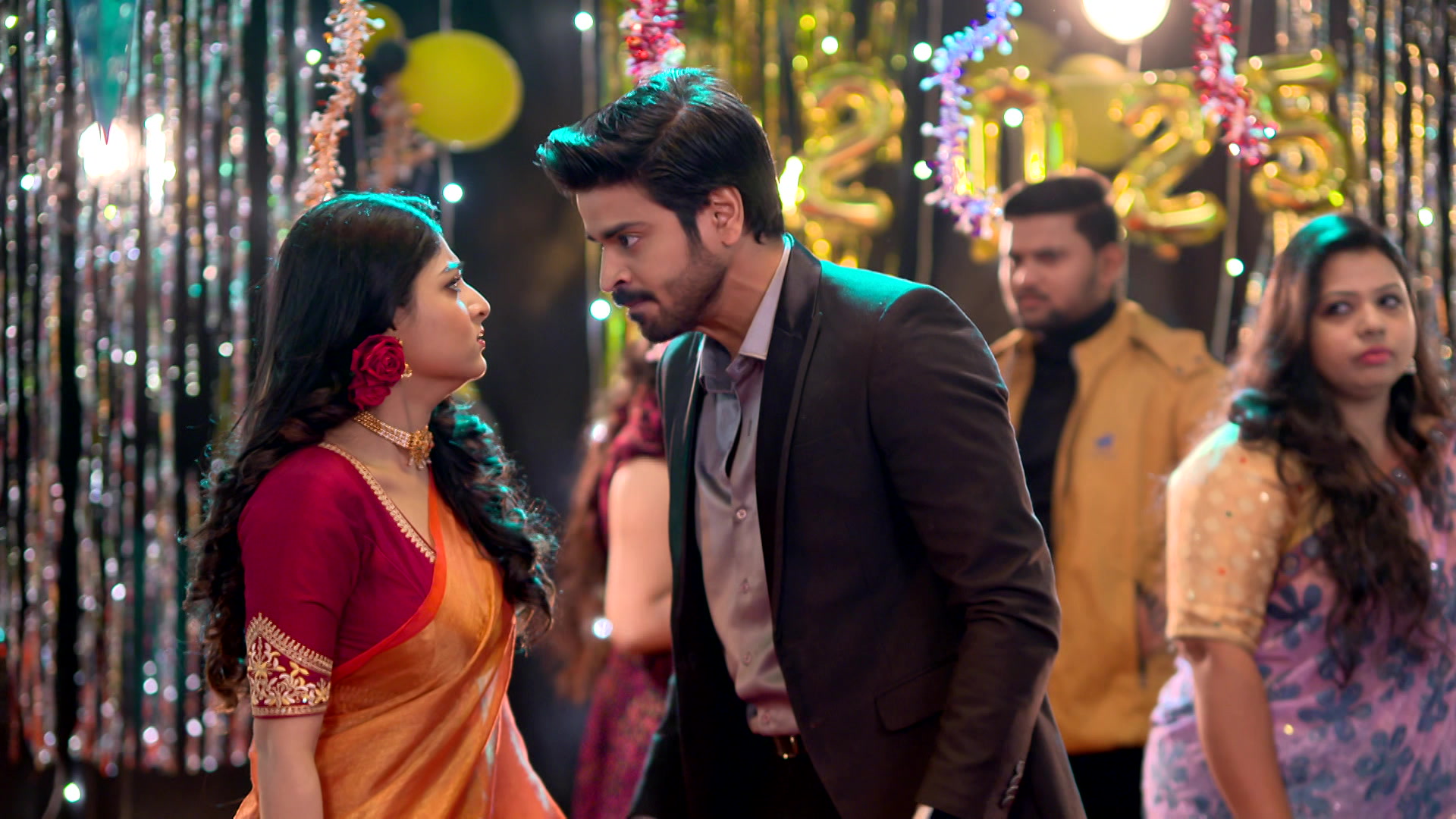 Watch Tentulpataa S1 Episode 142 on JioHotstar