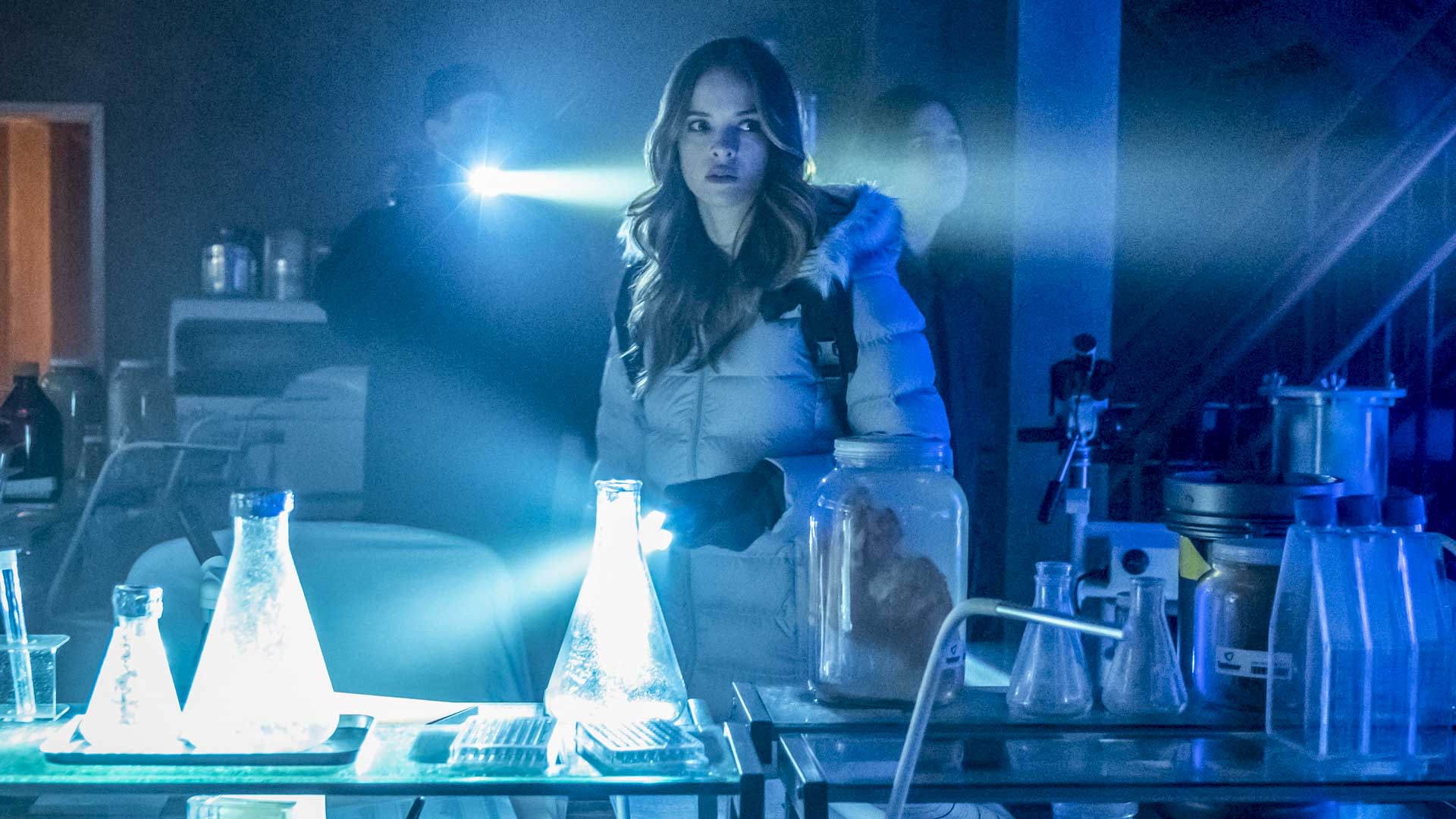 Watch The Flash S5 Episode 6 on JioHotstar