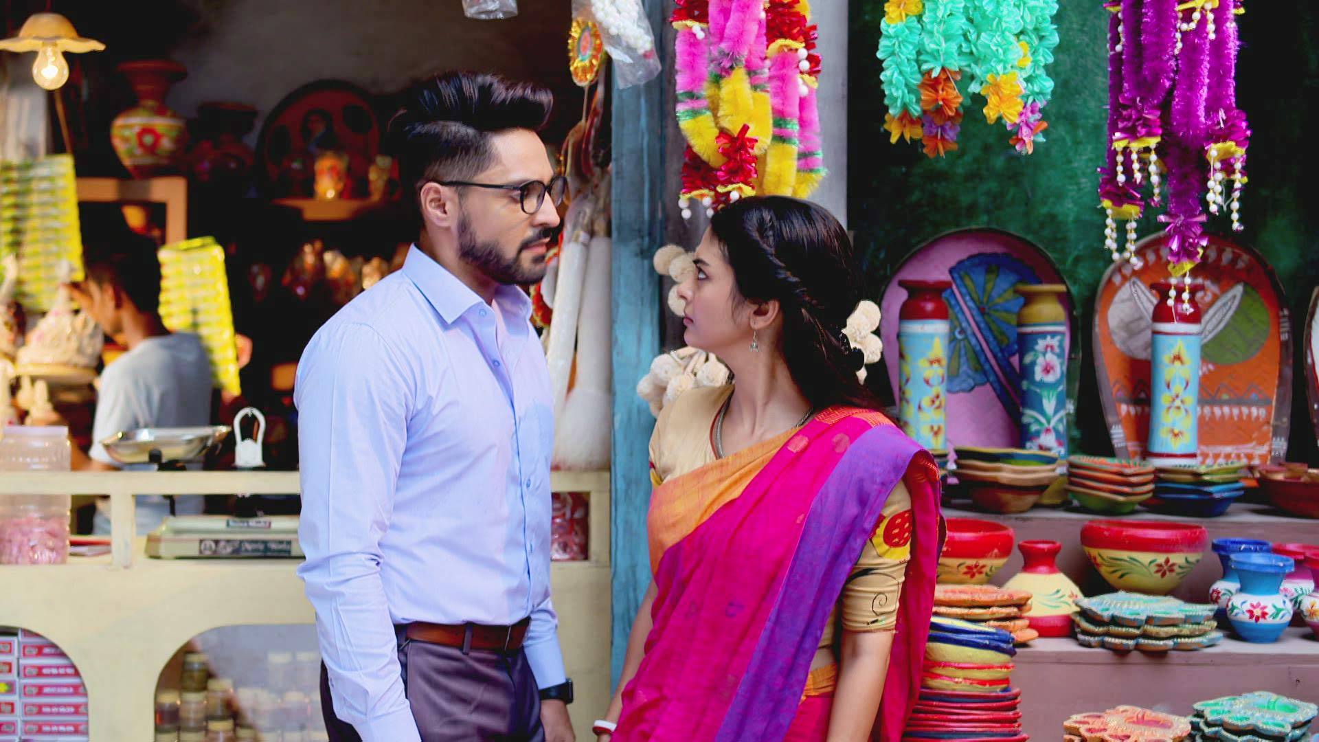 Watch Gaatchora S1 Episode 127 on JioHotstar