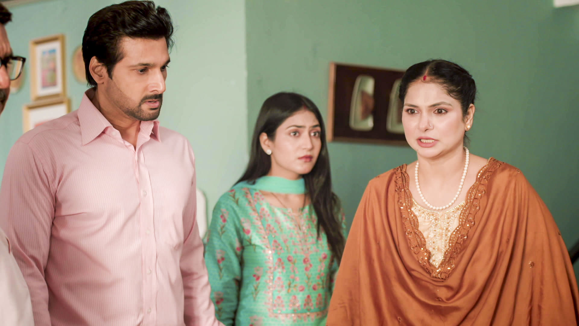 Watch Sampoorna S1 Episode 60 on JioHotstar