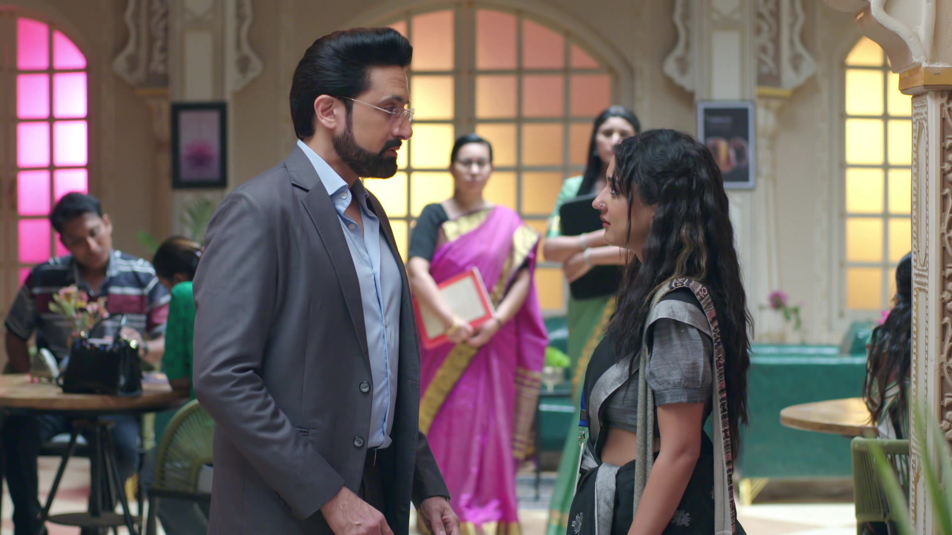 Jhanak Accepts Aniruddha