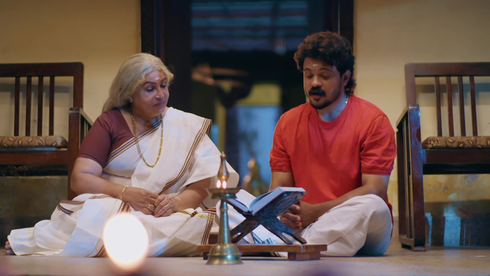 Watch Chempaneer Poovu Episode 6 on Disney+ Hotstar