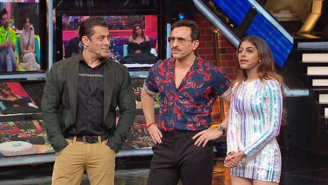 Jawaani Jaaneman cast in the house! - JioHotstar