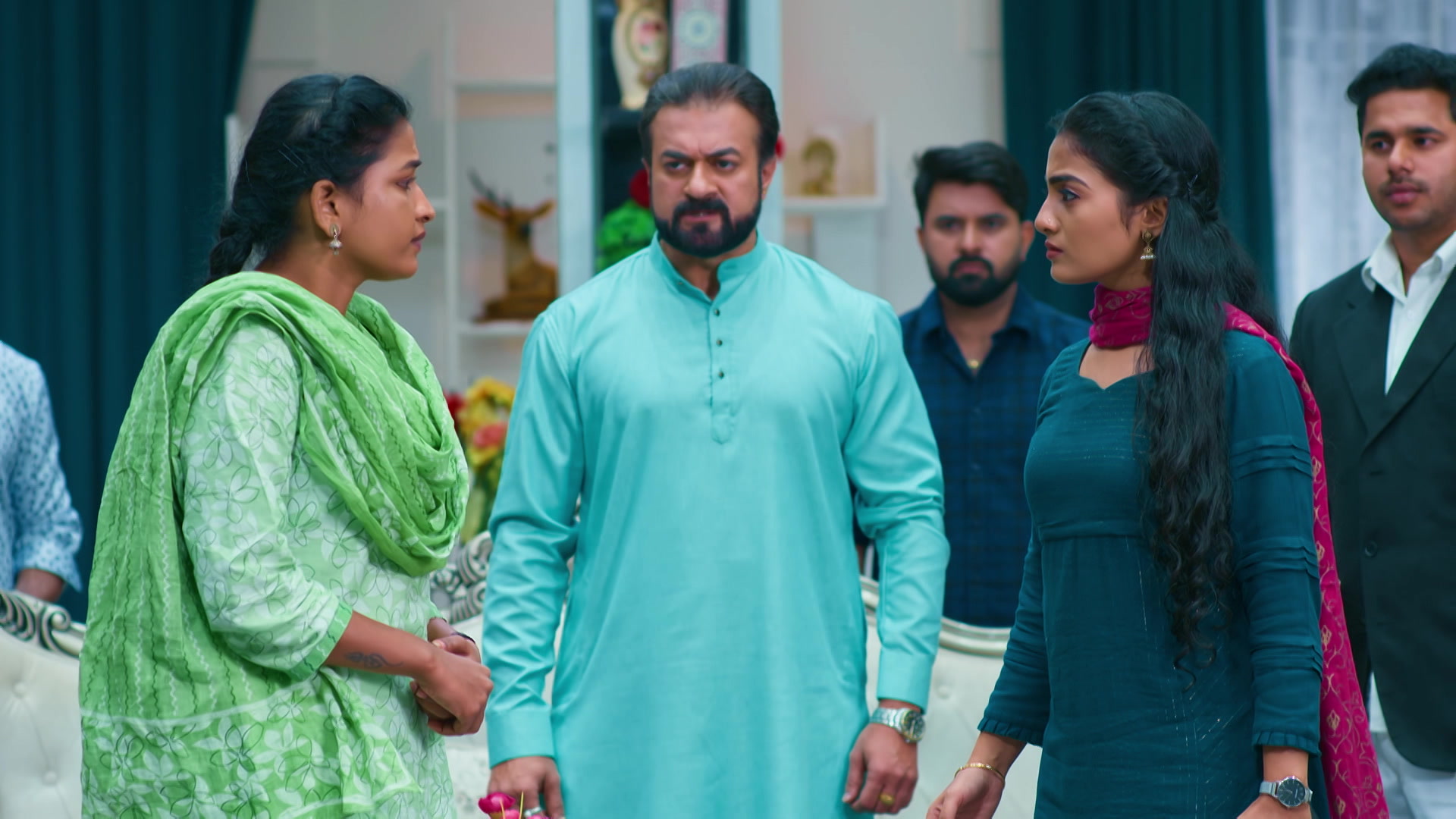 Watch Geetha L.L.B S1 Episode 11 on JioHotstar