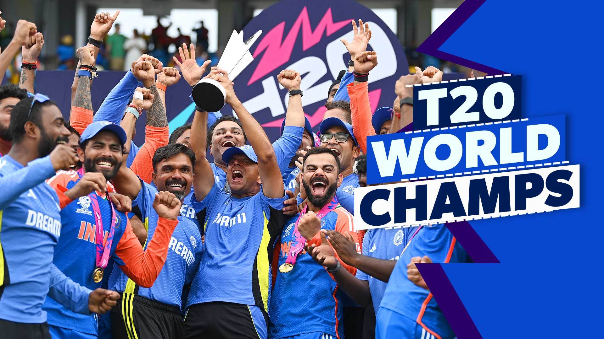 IND Lift ICC Men's T20 WC Trophy