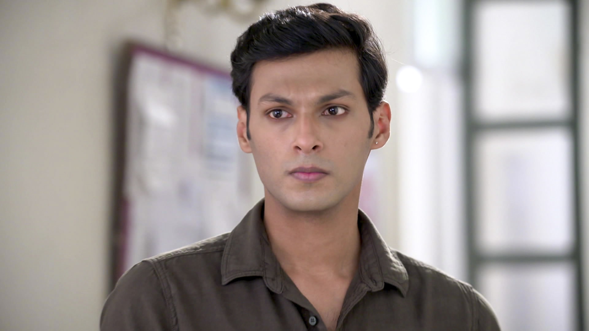 Watch Compass S1 Episode 248 on JioHotstar