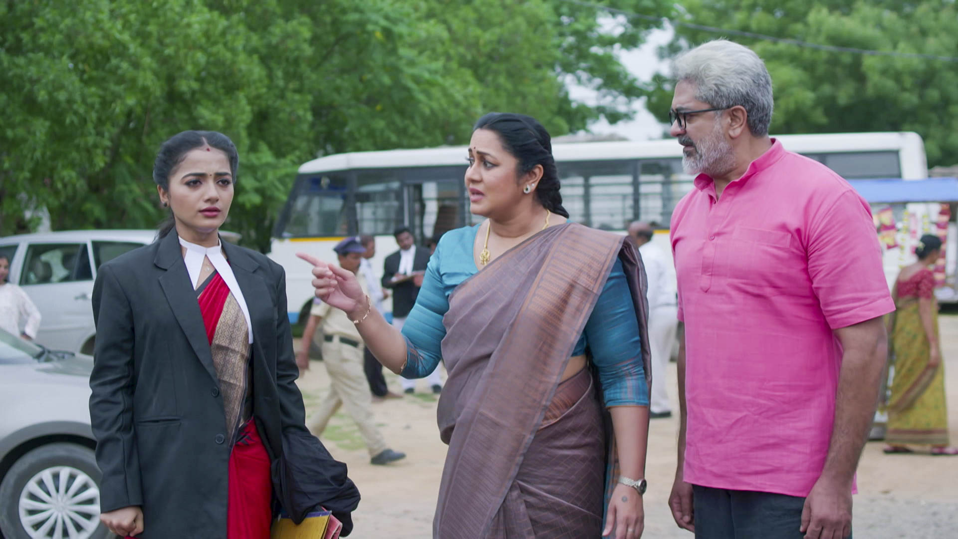 Watch Geetha L.L.B S1 Episode 148 on JioHotstar