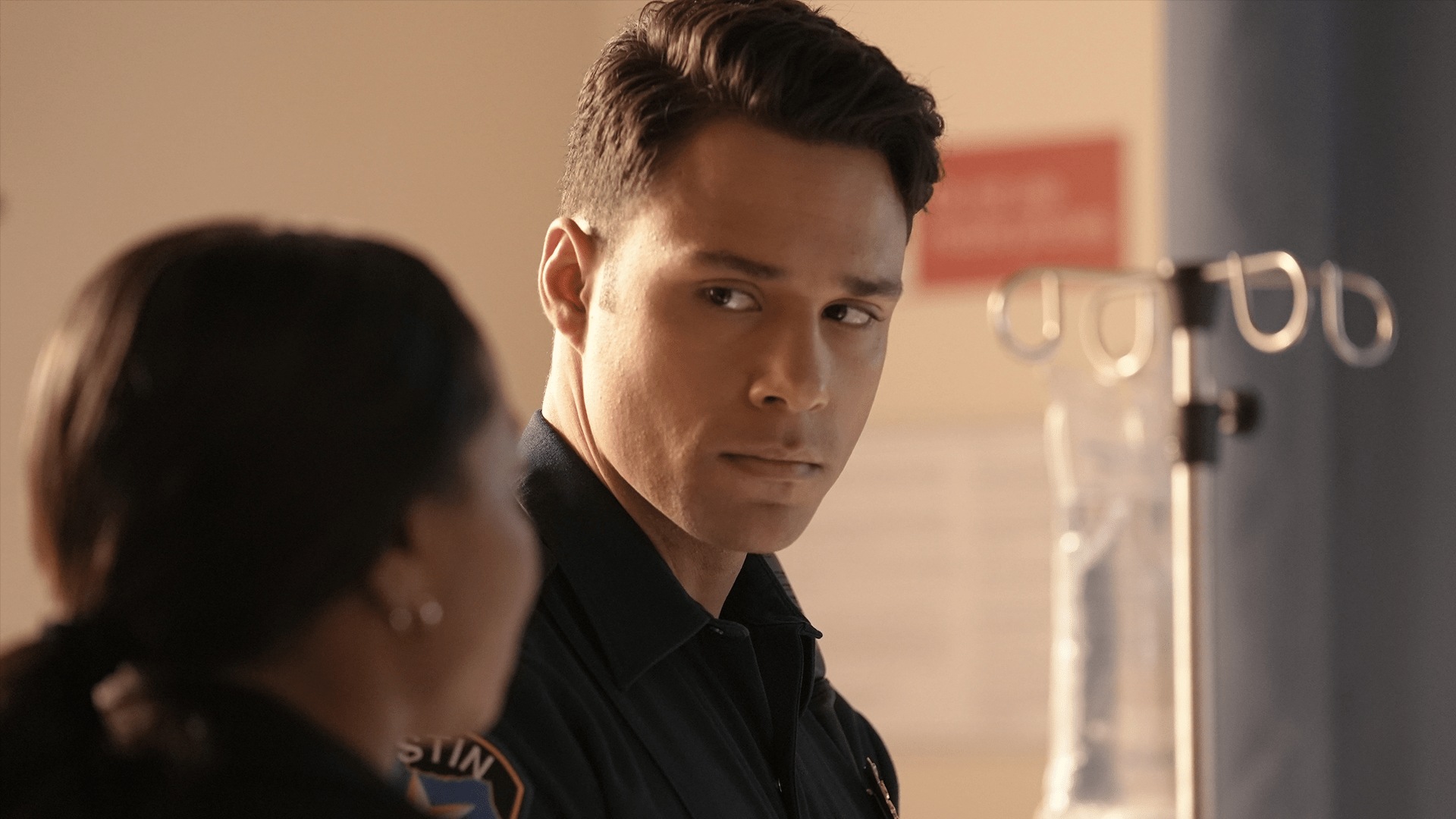 Watch 9-1-1: Lone Star S4 Episode 15 on Disney+ South Africa | English ...