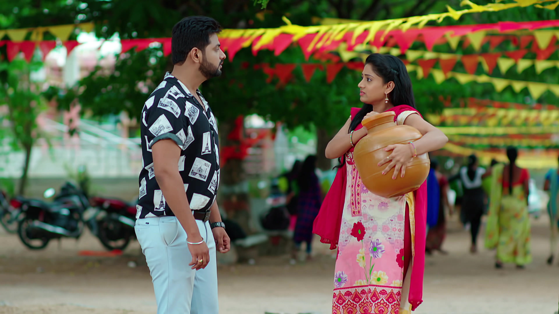 Watch Aragini 2 S1 Episode 9 on JioHotstar