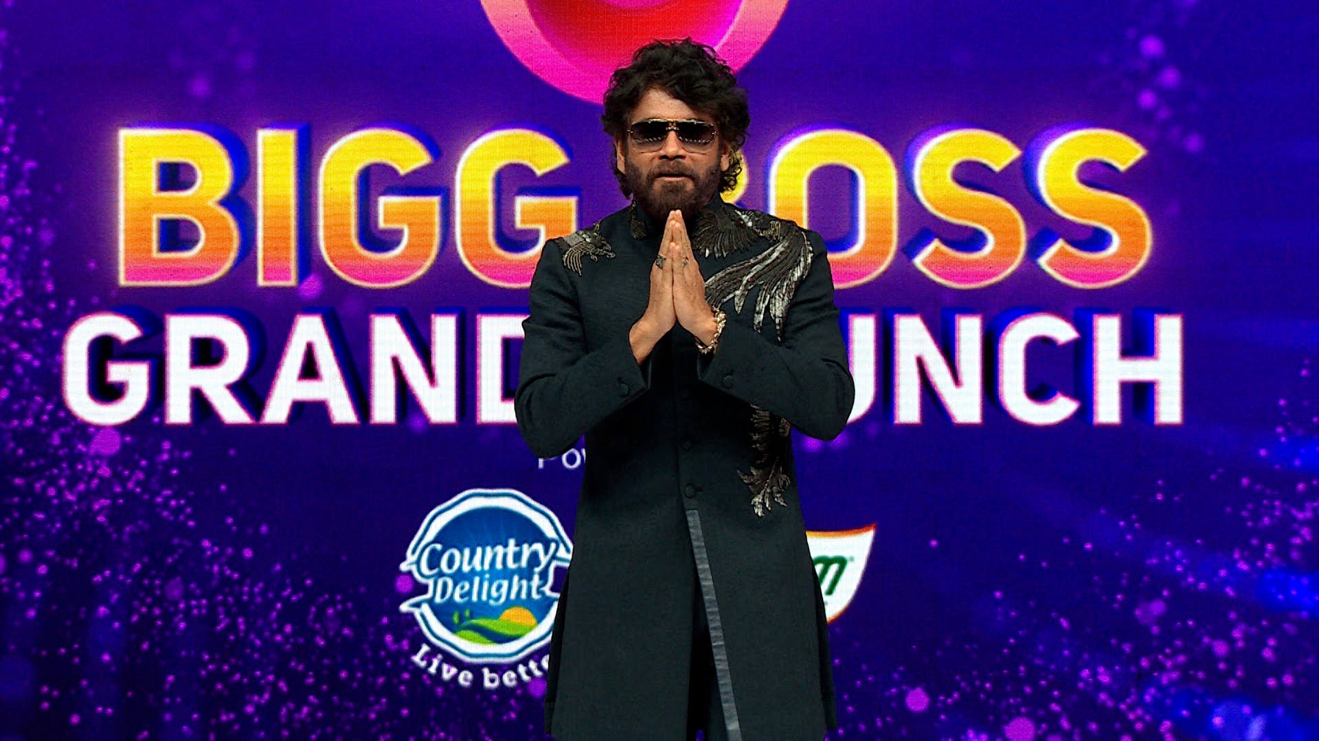 Bigg boss 8 episode 1 sale