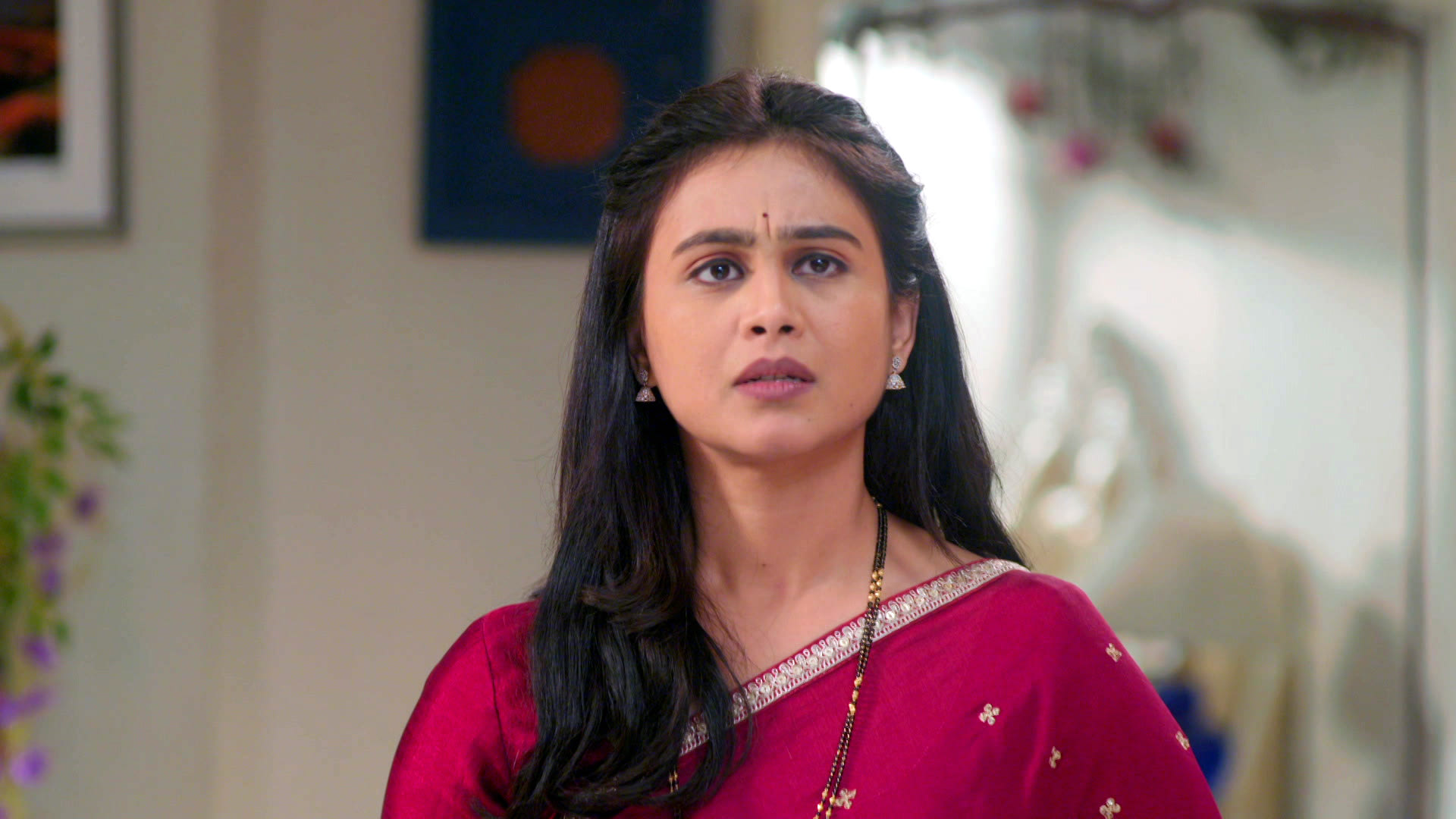 Watch Lagnanantar Hoilach Prem S1 Episode 109 on JioHotstar